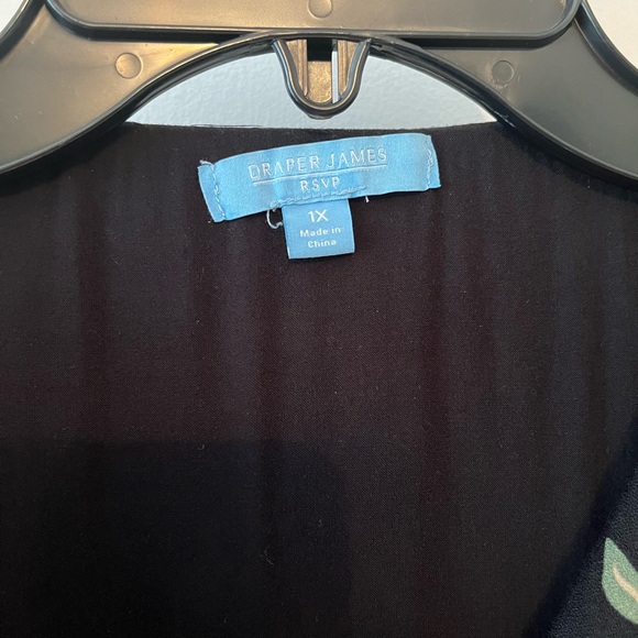 🖤❤️Draper James RSVP black floral wrap dress. Size 1X. EUC. ❤️🖤 - Picture 2 of 3